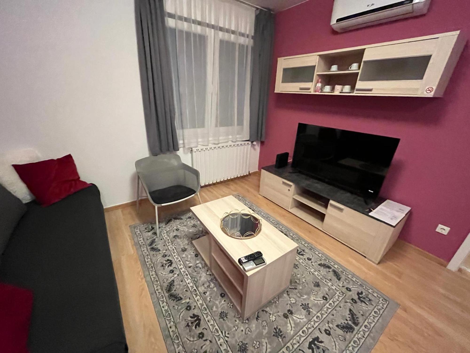 Corvin Pearl Deluxe Budapest Exterior photo