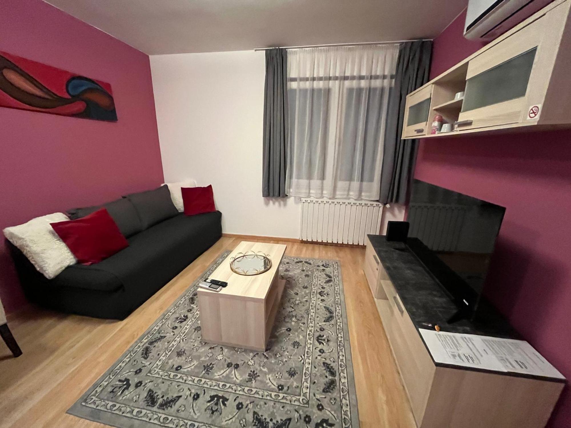 Corvin Pearl Deluxe Budapest Exterior photo